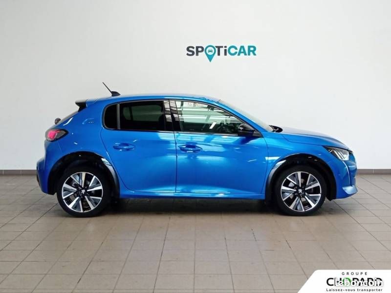 Peugeot 208 PureTech 100 S&S BVM6 GT (image 25)