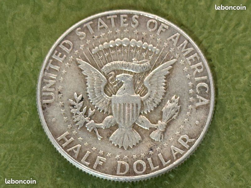 Pièce De 50 Cents Kennedy Découpée à La Main, Montée En Clip (argent) - Fait Main USA