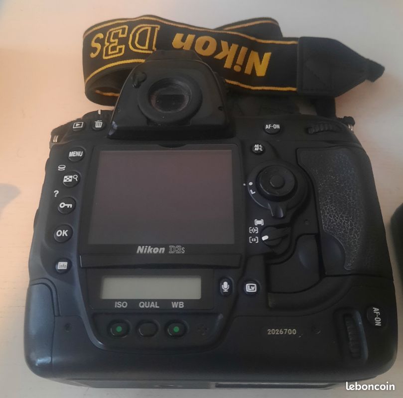 Pack Photo Pro Nikon D3s + Nikkor 50mm f/1.4G + Sigma 135-400mm + Accs (image 3)