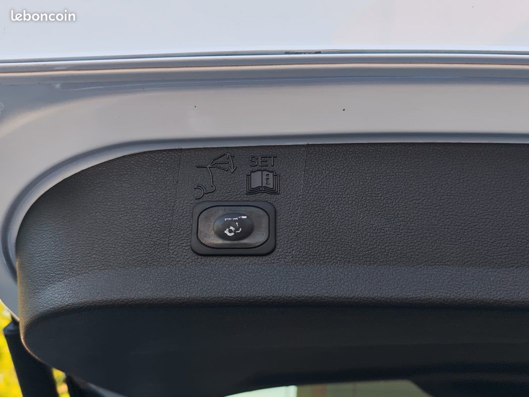 FORD KUGA II 2.0 TDCI 150 S&S TITANIUM 4X4 POWERSHIFT (image 16)