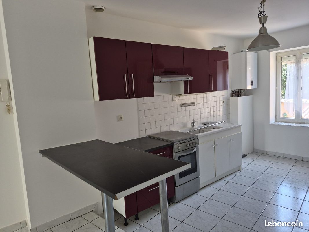 Appartement 3 pièces 65 m² · à Condrieu · 65 m² · 695 €/mois