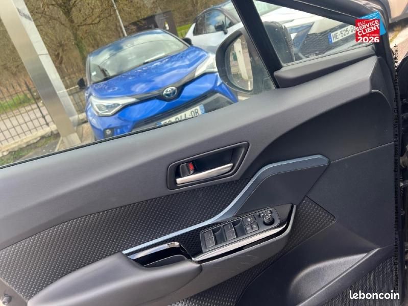 Toyota C-HR 122h JBL Edition 2WD E-CVT RC18 (image 19)