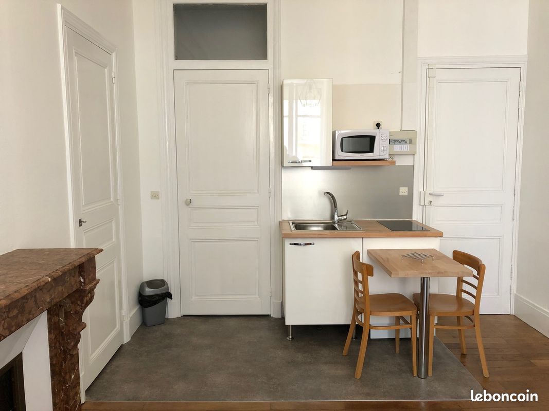 Appartement 1 pièce 21 m² · à Grenoble · 21 m² · 486 €