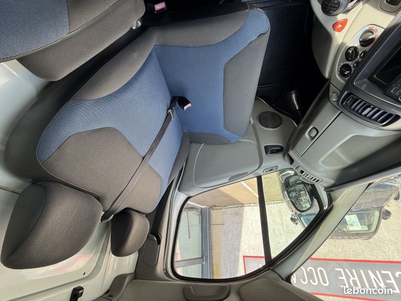 Renault TRAFIC II FG L1H2 1200 2.0 DCI 90CH CONFORT (image 17)
