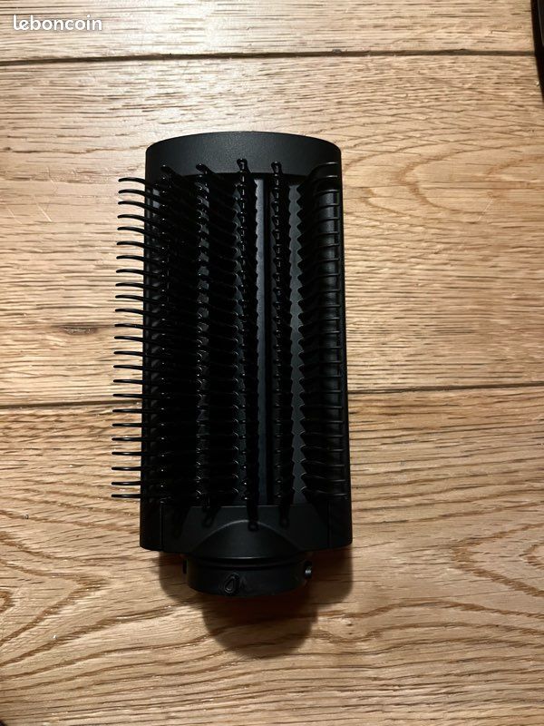 Vendu. Dyson airwrap i.d rose (image 6)