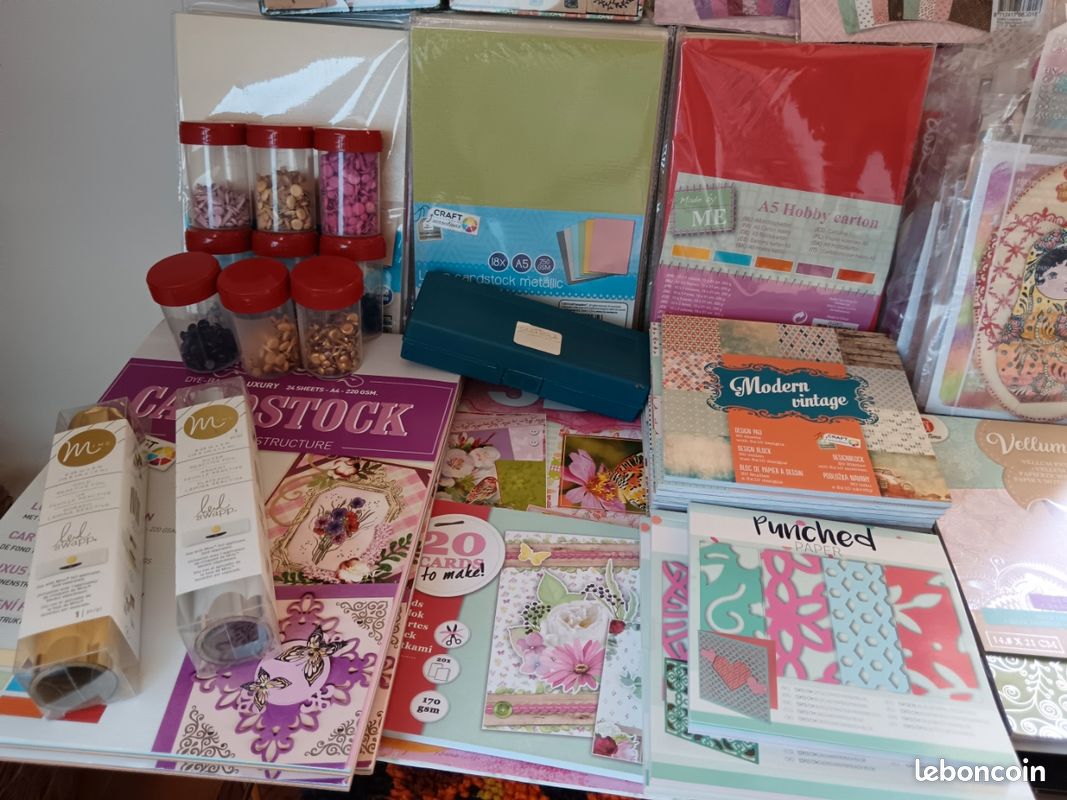 Gros lot scrapbooking loisirs créatifs activités manuelles papeterie strass (image 2)