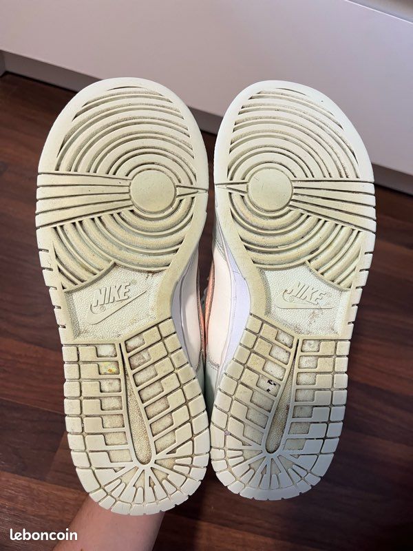 Nike Dunk Low Barely Green (image 8)