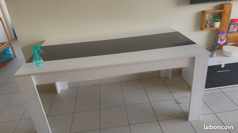 Table (image 1)