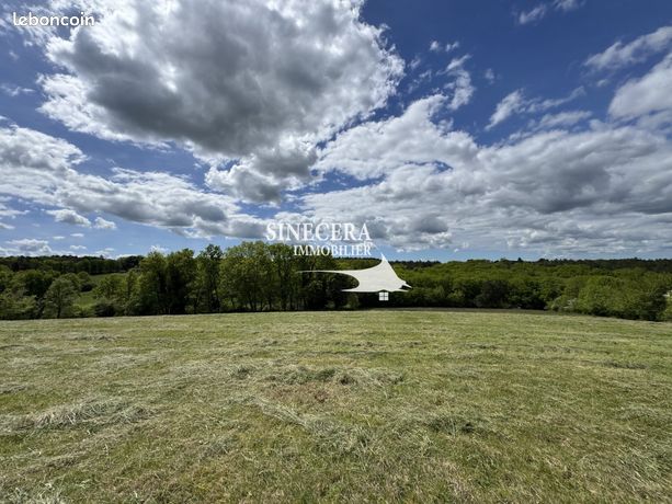 Terrain 2500 m² Pontours