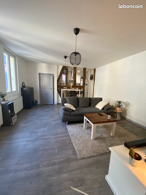 Appartement 2 pièces 50 m² · à Moulins · 50 m² · 450 €