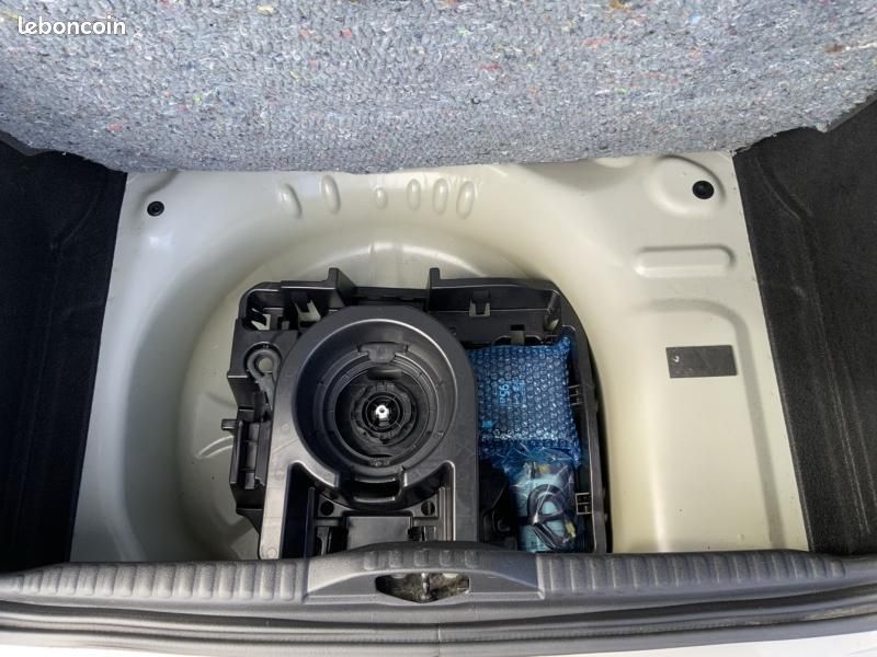 Citroen C3 1.2 PureTech 83ch S&S Live 120g (image 23)