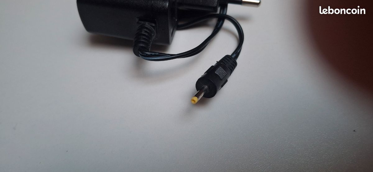 Chargeur secteur 4V – 550mA (pour jouets télécommandés, robots, etc.) (image 2)
