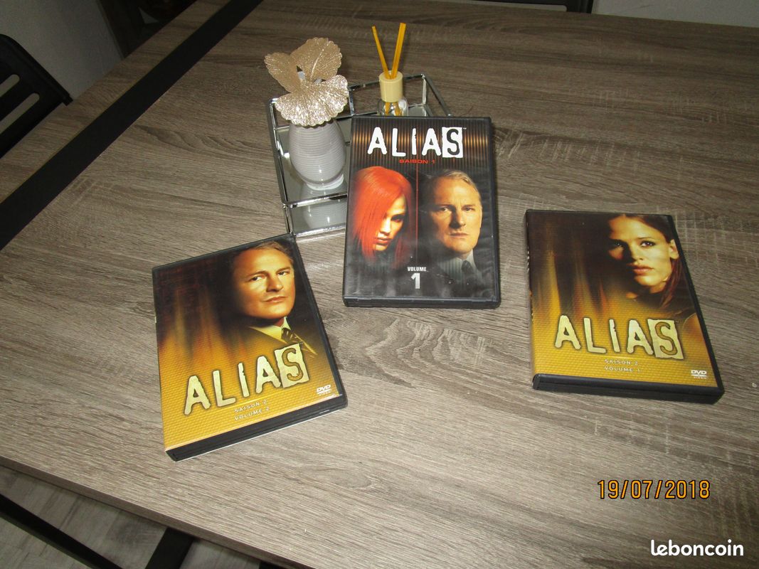 Lot dvd ALIAS (image 1)