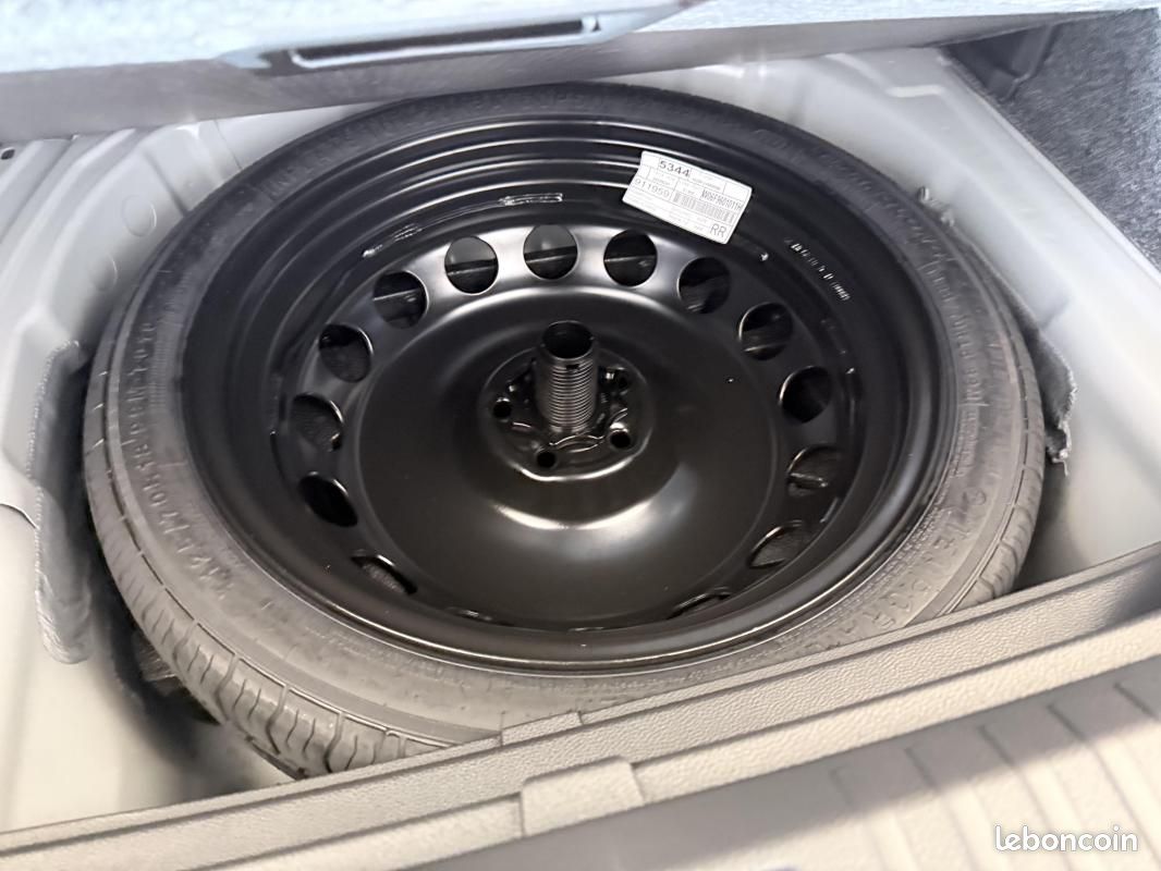 Seat Arona 1.0 TSI 95 ch Start/Stop BVM5 Copa (image 25)