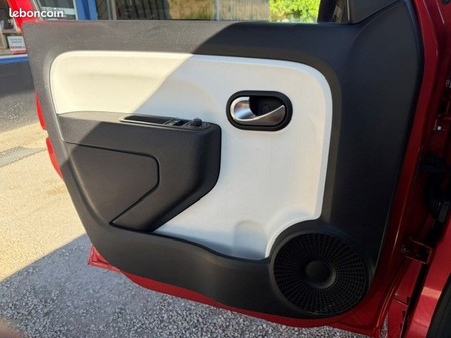 Renault TWINGO III 0.9 TCE 90CH ENERGY INTENS (image 15)