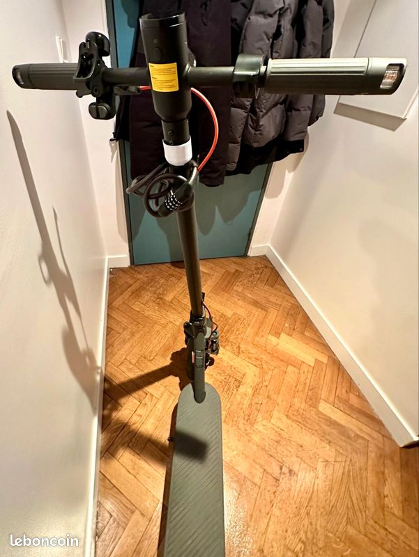 Xiaomi Trotinette Electrique Elite (image 1)