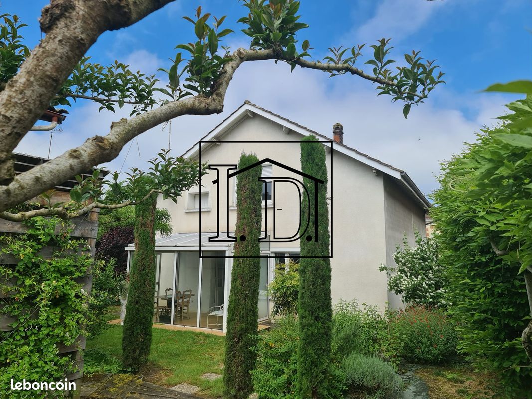 Maison 10 pièces 180 m² · à Miramont-de-Guyenne · 180 m² · 234 000 €