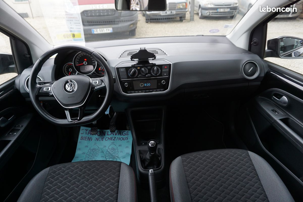 Volkswagen UP 1.0 75CH BLUEMOTION TECHNOLOGY UP CONNECT 5P EURO6D-T (image 15)
