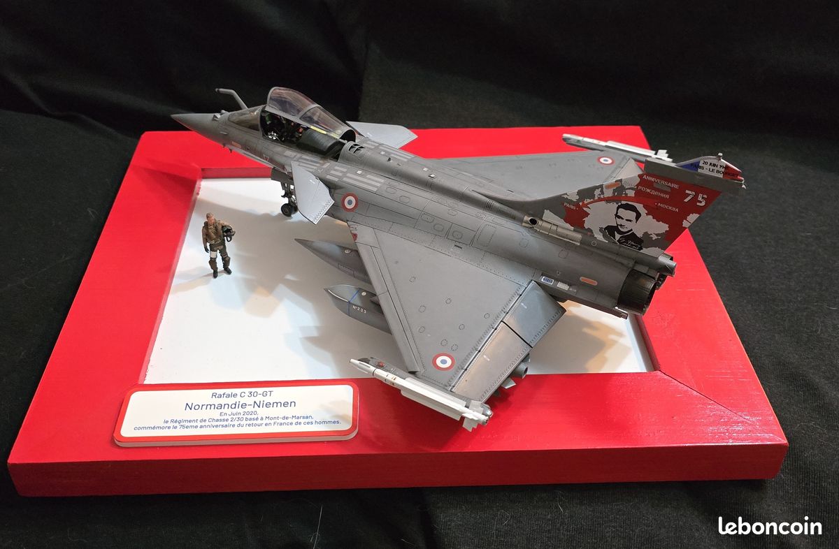 Maquette Revell Rafale C 1:48 - 30-GT 75 Ans Normandie-Niemen - Neuf