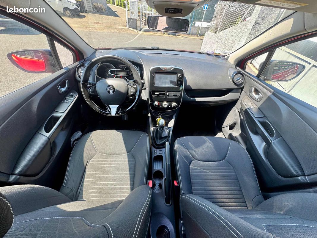 Renault clio iv 0.9 tce 90ch energy intens eco² 2015 (image 5)