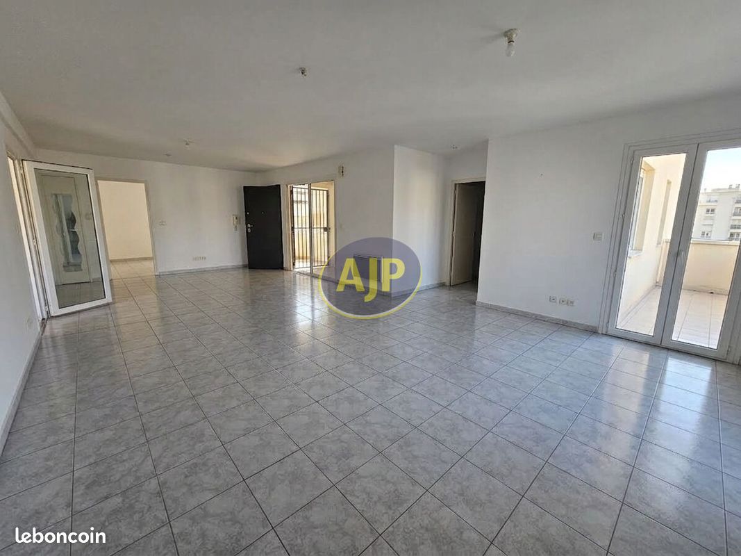 Appartement 3 pièces 79 m² · à Saint-Gilles-Croix-de-Vie · 79 m² · 253 125 €