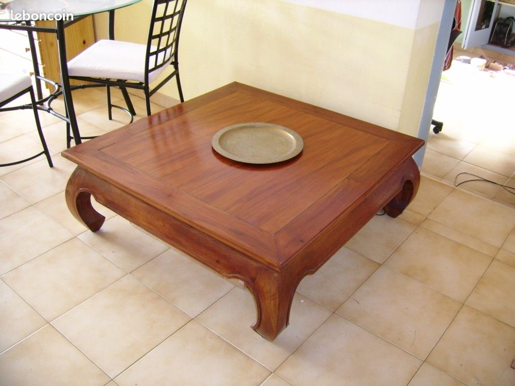 Grande table basse carrée en bois massif (image 1)