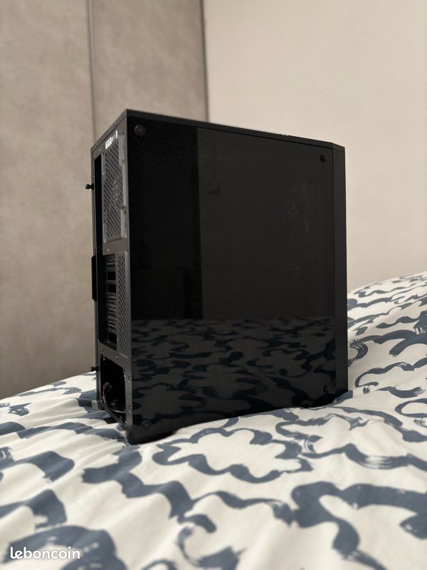 Boitiers de PC - Corsair Carbide 175r RGB + 3 ventilo simple et 1 RGB (image 3)