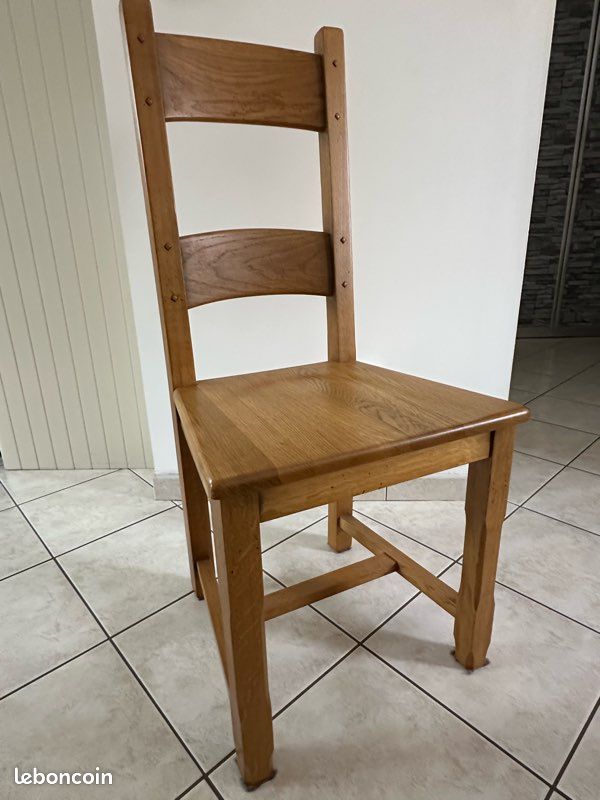 Table de salle à manger avec 6 chaises (image 3)