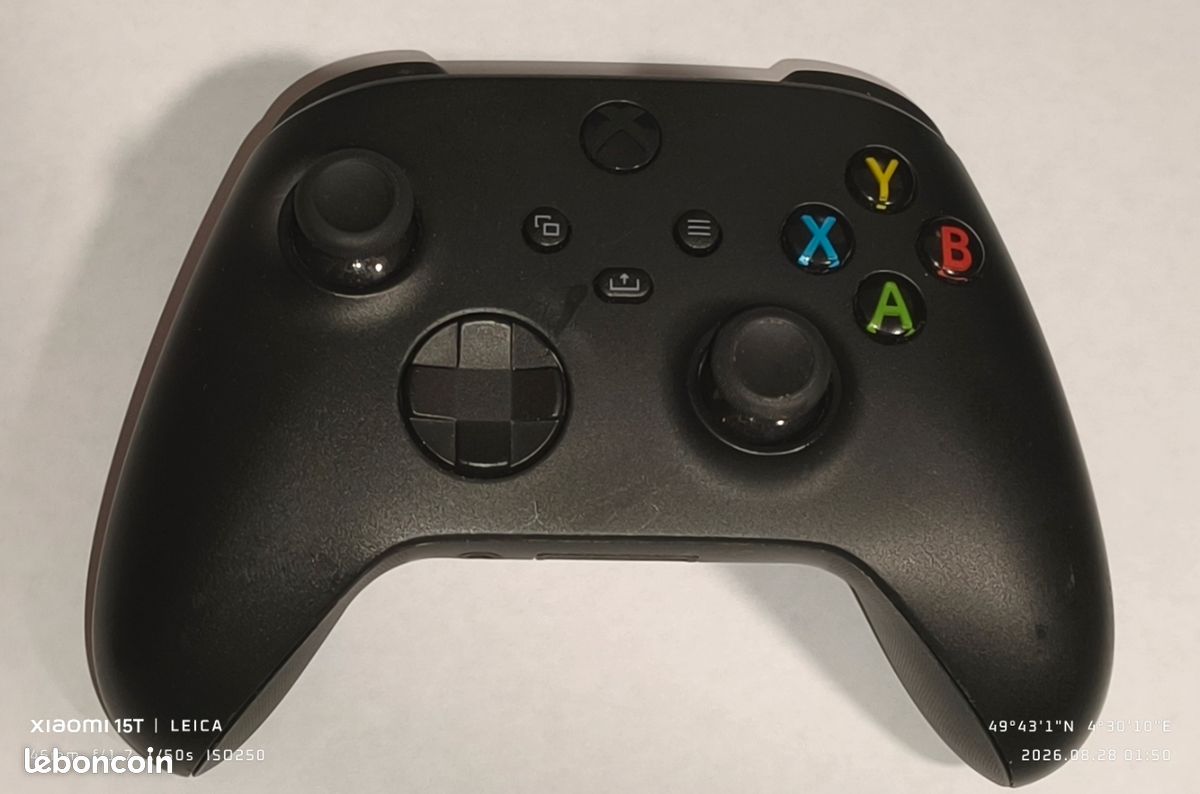 Manette d'xbox série X Noir (image 1)