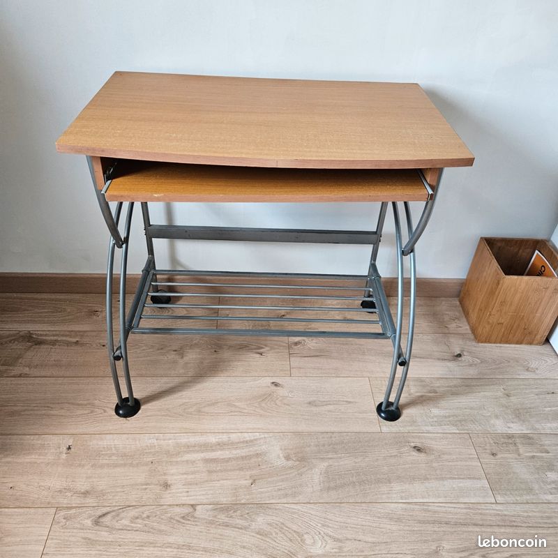 Bureau (image 2)