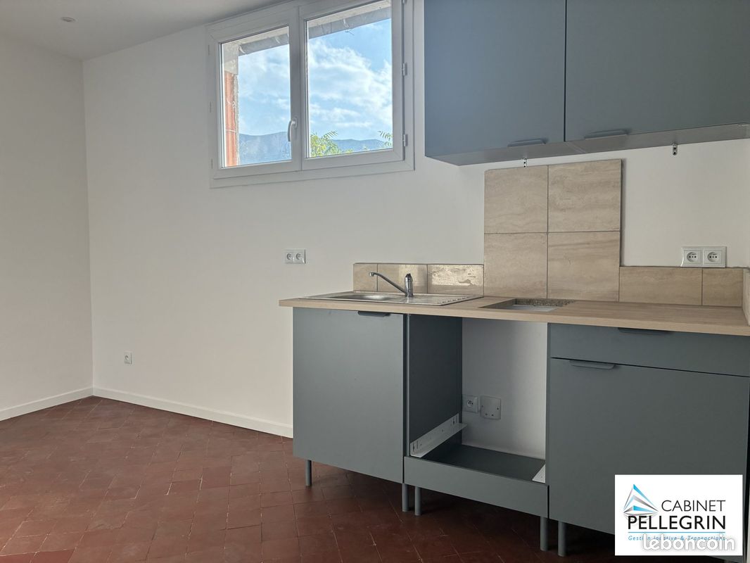 Appartement 2 pièces 39 m² · à Marseille · 39 m² · 560 €/mois