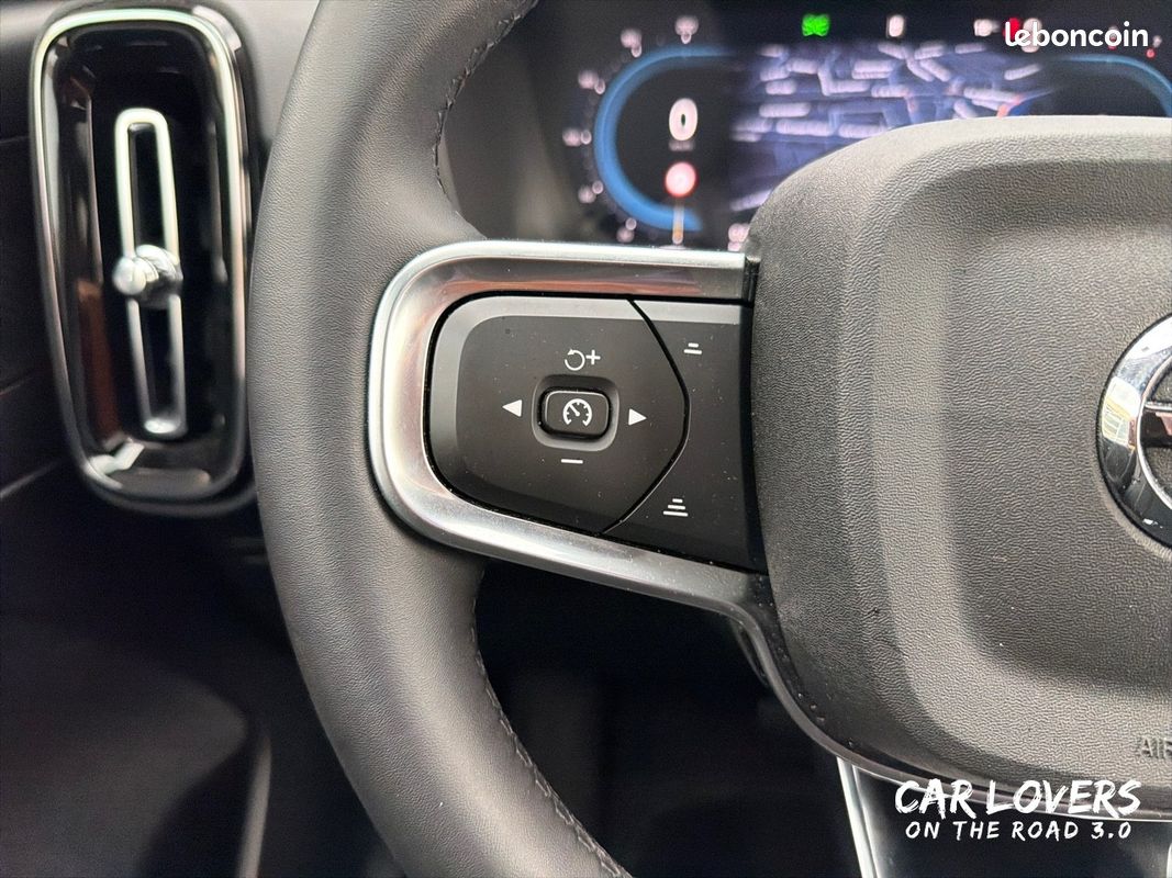 VOLVO XC40 B3 163 ch DCT7 Ultra (image 25)
