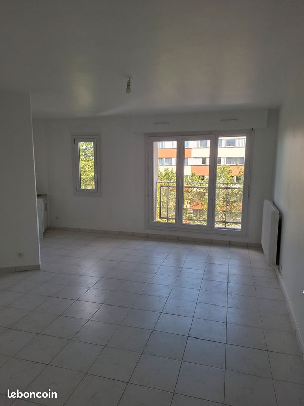 Appartement 1 pièce 30 m² · à Le Bourget · 30 m² · 123 000 €