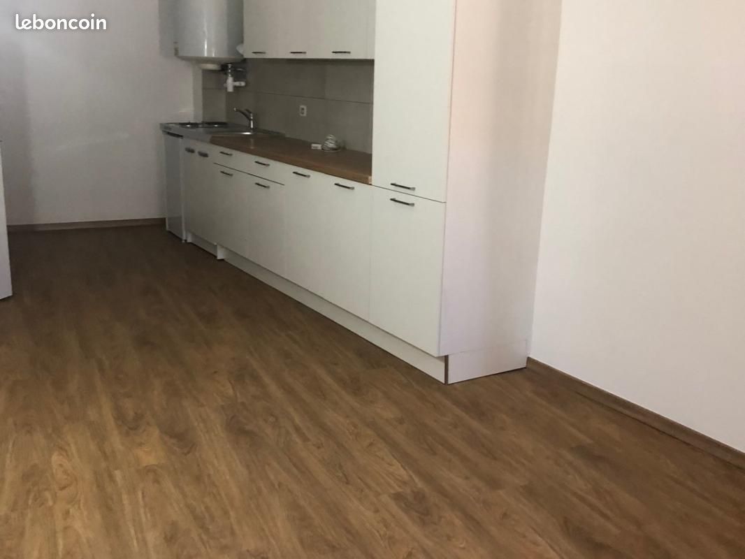Appartement 2 pièces 40 m² · à Pertuis · 40 m² · 590 €/mois