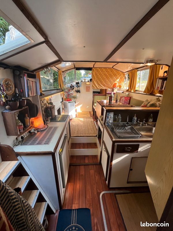 Péniche / Pénichette pour les vacances en famille ou habitable à l'année pour 1 personne (image 2)
