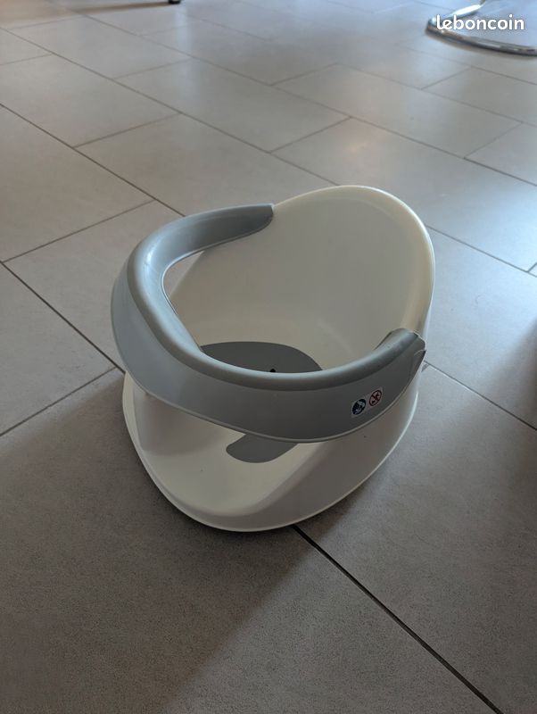 Siège bébé pour le bain (image 1)