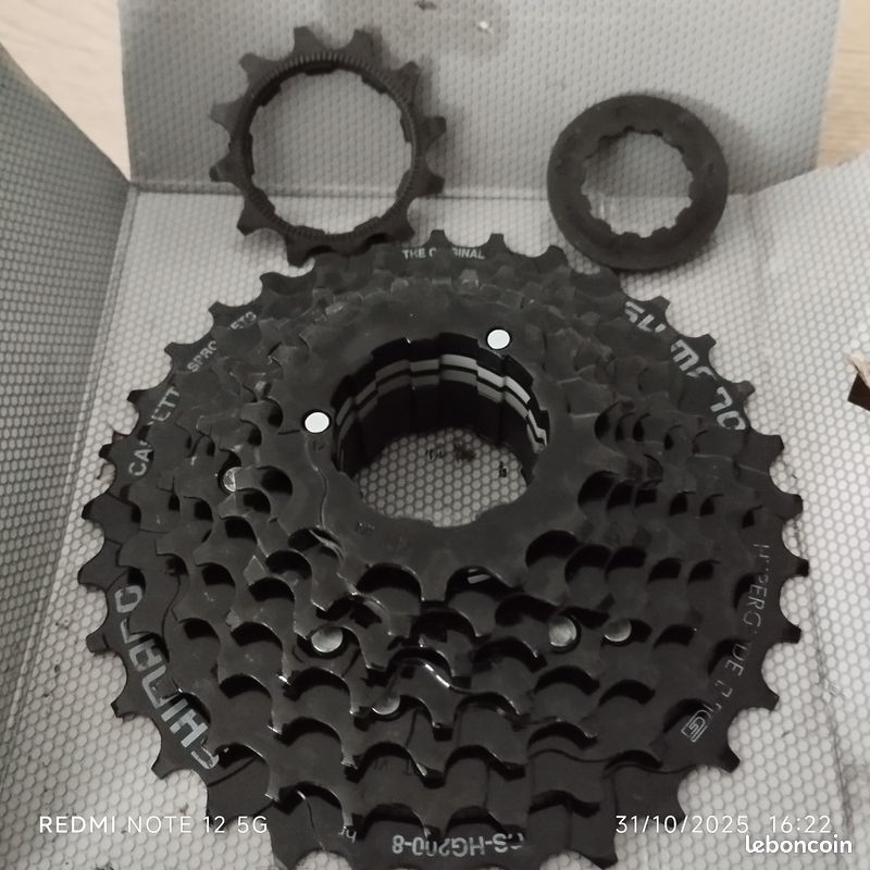 Shimano CS-HG200-8-speed12-32T Cassette (image 3)