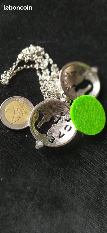 Collier pendentif chat coloris argent (image 2)