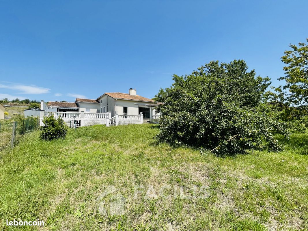 Maison 6 pièces 164 m² - Coteaux-du-Blanzacais 16250 Blanzac-Porcheresse (image principale 9)