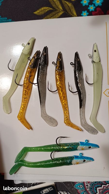 Lot d'une dizaine de leurres de pêche anciens / poissons nageurs