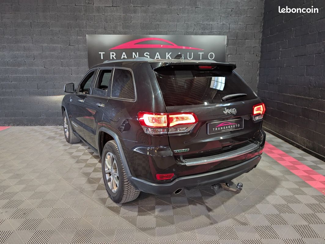 Jeep GRAND CHEROKEE 3.0 CRD 250CH Limited / CAMERA DE RECUL / CUIR / SIEGES ELECTRIQUES A MEMOIRES (image 7)