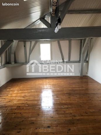 https://img.leboncoin.fr/api/v1/lbcpb1/images/a4/45/bf/a445bf37fac3a72ea612e30127dc0b1de7873cc4.jpg?rule=ad-image
