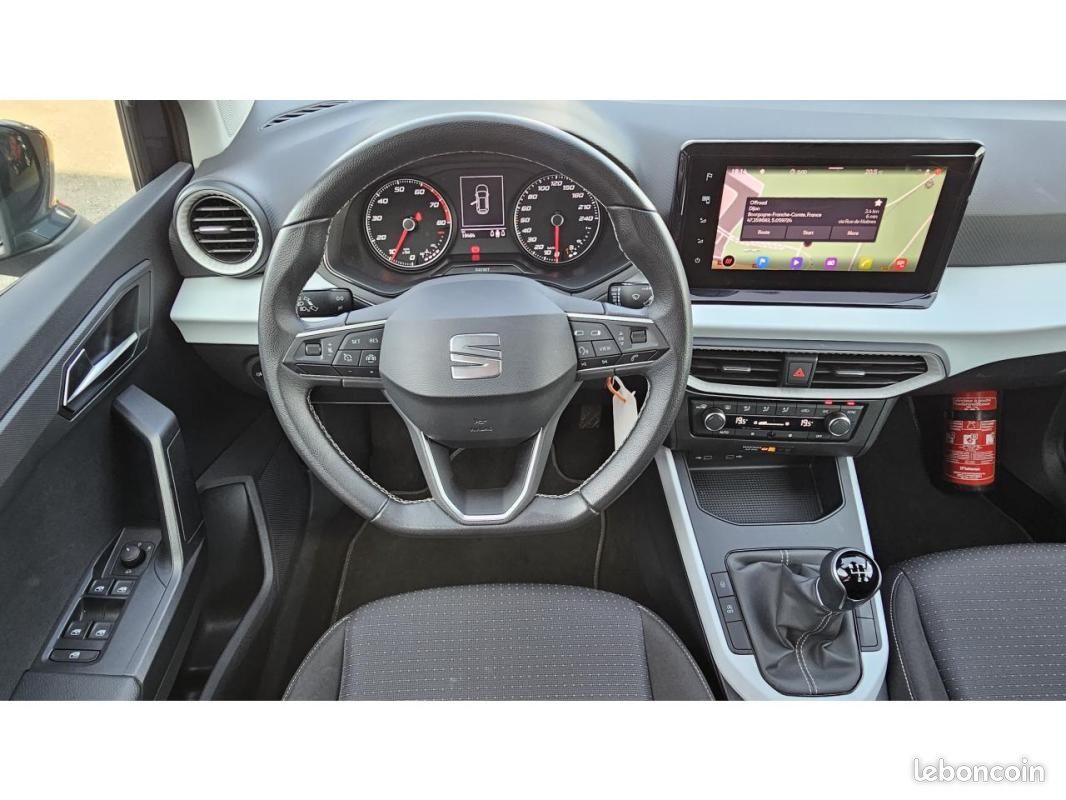 Seat Arona STYLE 1.0 TSI 95cv + Pack Spring + Aide au stationnement arrière (image 7)