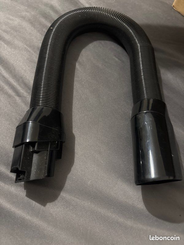 Tube flexible pour aspirateur sans fil hisense Hvc6264 BK move IV (image 1)