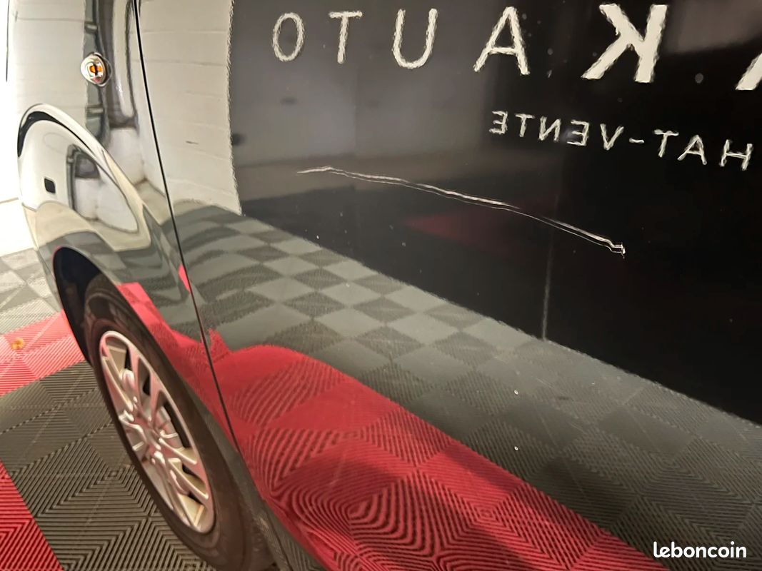 Peugeot EXPERT Urban Compact (image 38)