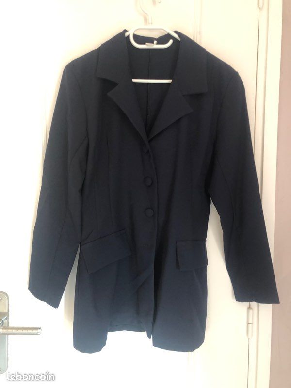 Veste noire M/L neuve (image 1)