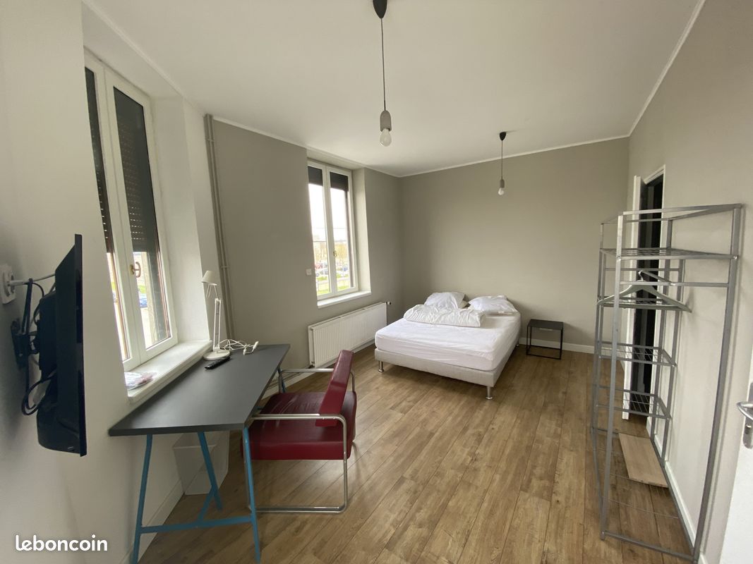 Appartement 1 pièce 25 m² · à Valenciennes · 25 m² · 420 €