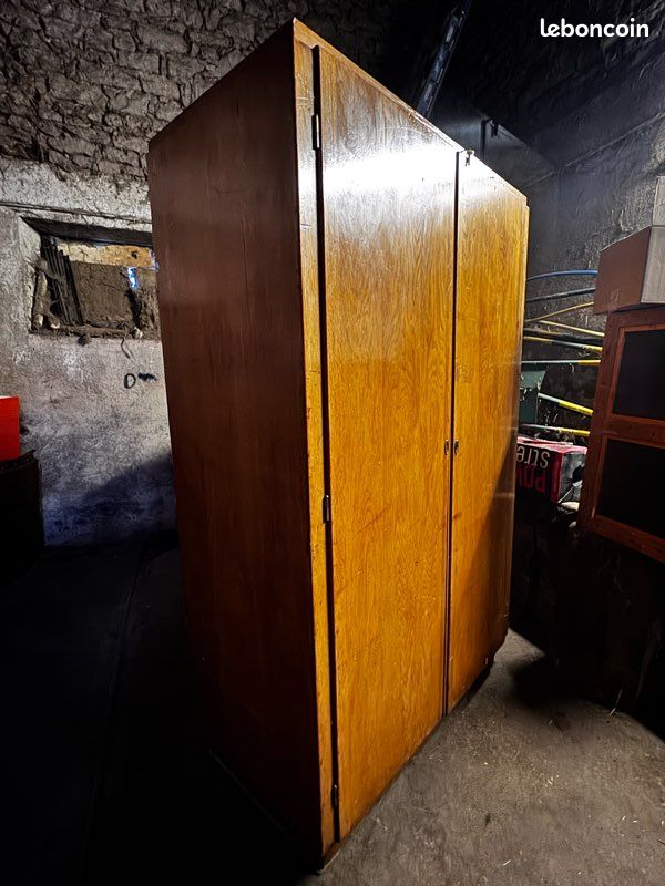 Armoire bois vintage / penderie – bon état (image 2)