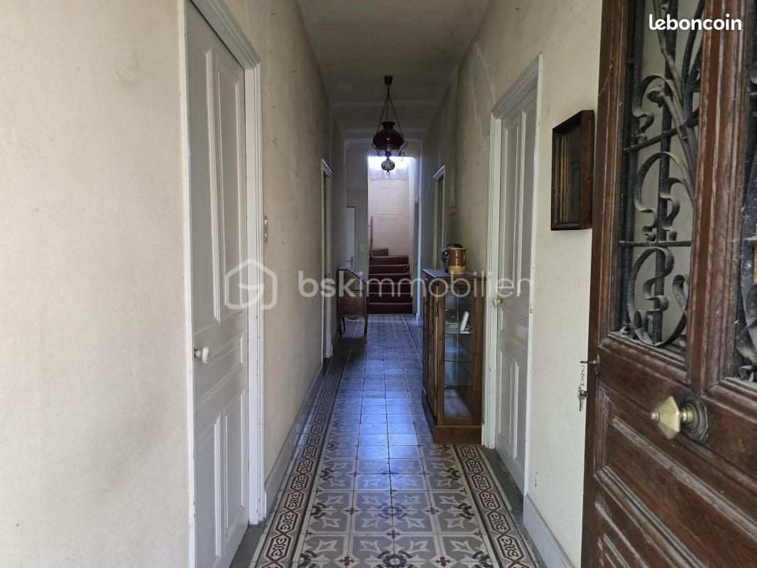 Maison 9 pièces 175 m² · au Teil · 175 m² · 230 000 €