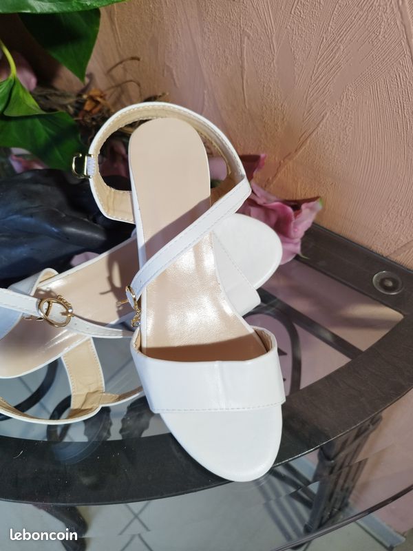 Sandales dames (image 1)